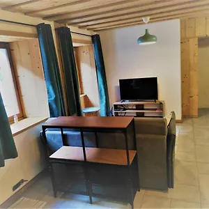 Dans Ferme Rénovée Au Cœur Du Grand Massif Appartement